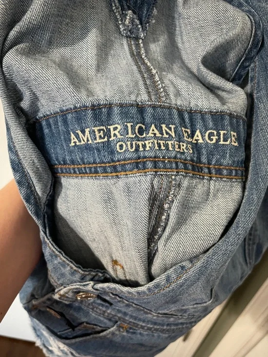 American Eagle Outfitters Medium Wash Denim Short Overalls Front Bibs Size XS - Picture 5 of 6